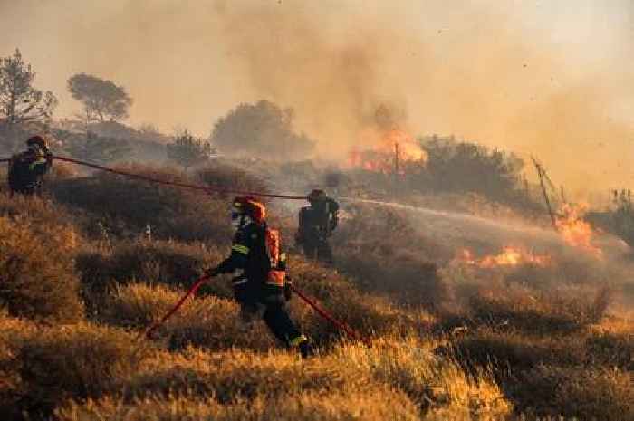 Thousands evacuated in Crete as Brits warned to have emergency alerts