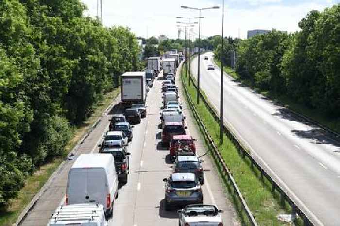 A13 live traffic updates as road shuts after crash near Basildon