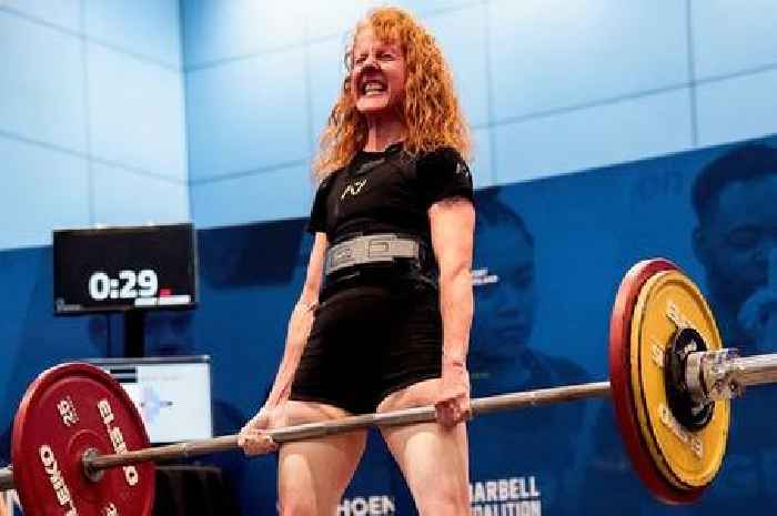 Callander powerlifter shares inspiring story after breaking records at 50