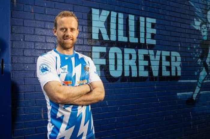 Kilmarnock veteran 'like Scholes and Giggs' as boss heaps praise on testimonial star's ability to adapt