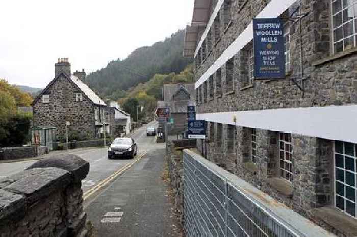 Anti-English graffiti appears in Welsh village