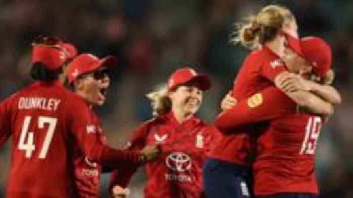 England edge thriller to keep T20 series alive