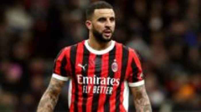 Man City defender Walker set to sign for Burnley