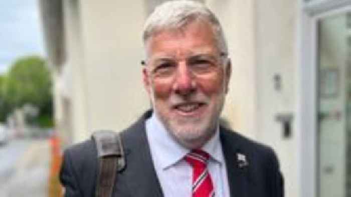Votes to decide who will run Guernsey's committees