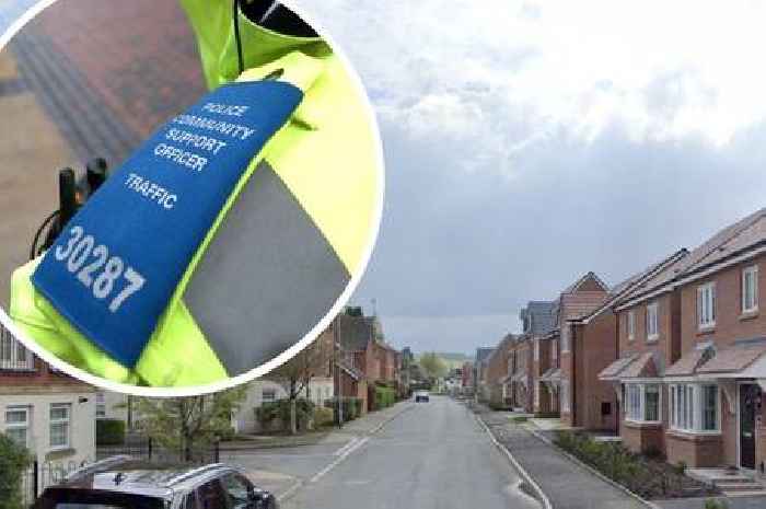 The moment a Nottinghamshire Police officer was dragged along by a moving car