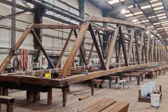 Surrey A3 full closure key details as final new bridge to be installed over weekend