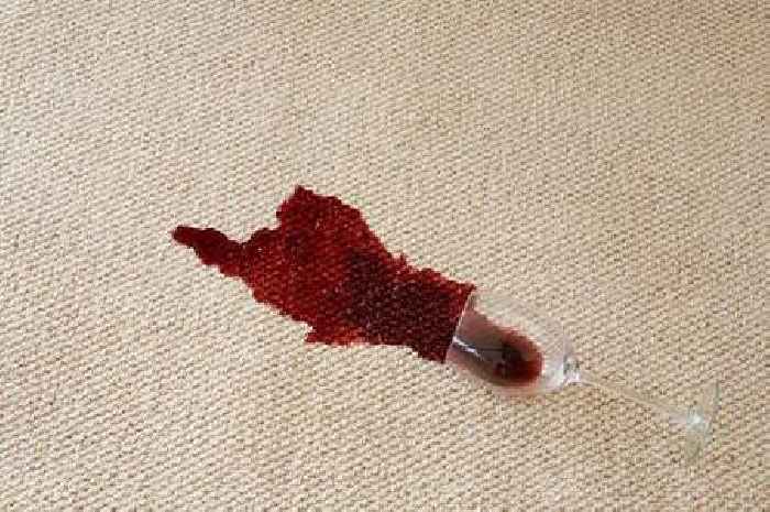 Cleaning guru Lynsey 'Queen of Clean' shares stain hack using common body product