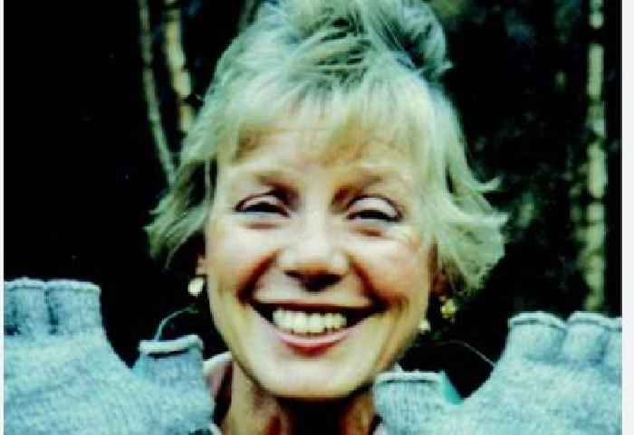 Dunblane hero teacher recognised with special honour after giving life to others