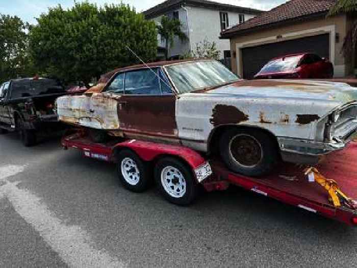 This 1965 Pontiac Grand Prix Sells for Beer Money, Total Restoration Needed