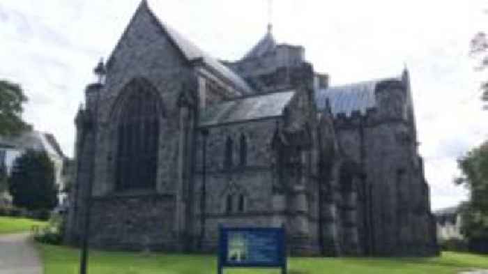 'Any excuse to go to pub' culture at crisis-hit cathedral