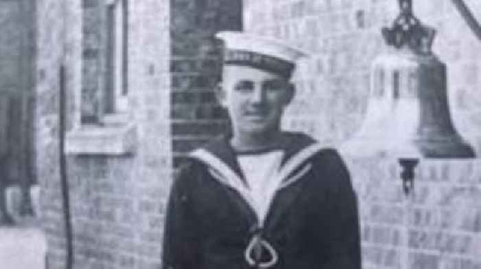 Tributes paid to 'heroic' HMS Foylebank seaman
