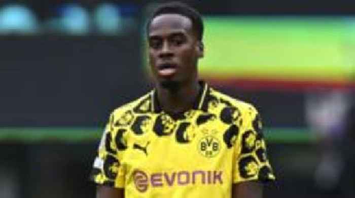 Chelsea complete £48m signing of Dortmund's Gittens
