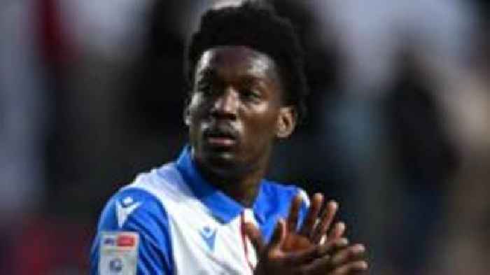 Bolton sign Brighton winger Cozier-Duberry on loan