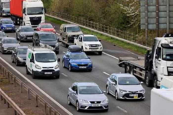M4 traffic live as thousands travel to Oasis second reunion concert