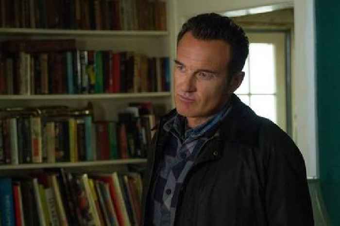 Charmed and Nip/Tuck star Julian McMahon dies after cancer battle