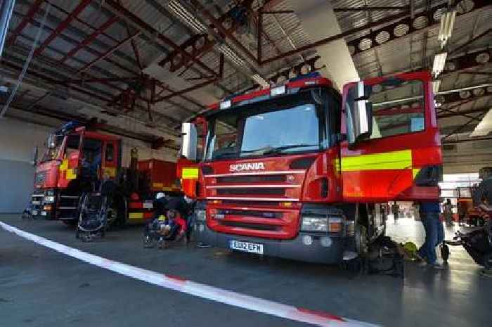 Live Godalming fire updates as firefighters tackle blaze for second day and people told to 'avoid the area'