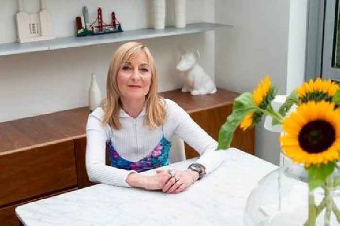 Fiona Phillips describes Alzheimer's battle as chasing a £5 note in the wind