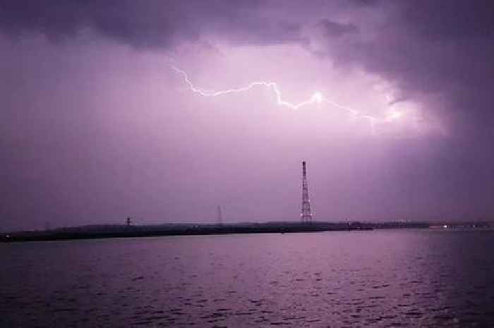 Met Office issues 12-hour thunderstorm warning for Essex