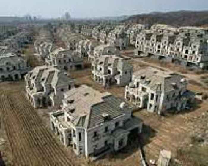 China's abandoned buildings draw urban explorers despite risks