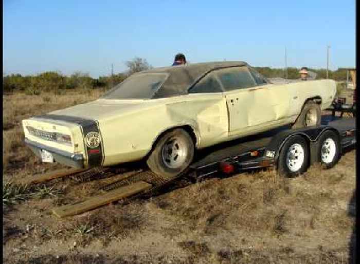 1969 Dodge Super Bee Sat 27 Years, This Guy Bought It for $4,500, Just Look at It Now