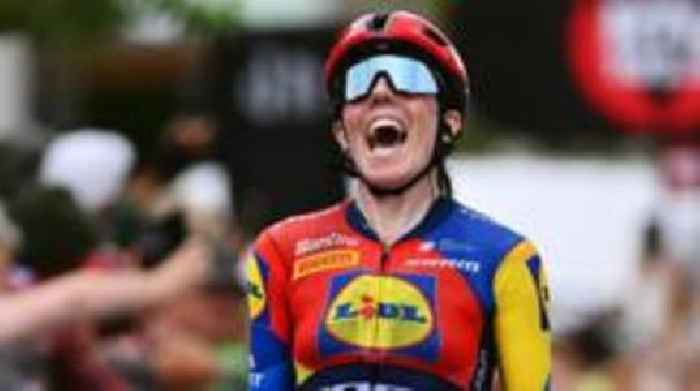 GB's Henderson wins stage two of Women's Giro d'Italia