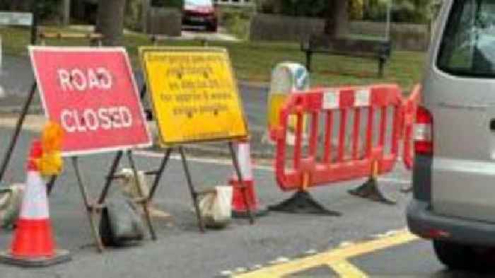 Six-week road closure for 'emergency' gas works
