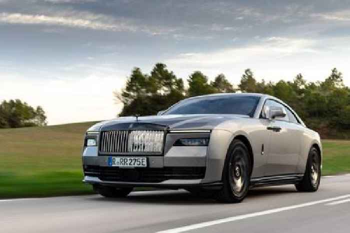 Rolls-Royce Spectre Black Badge: Bright sparks, dark dreams