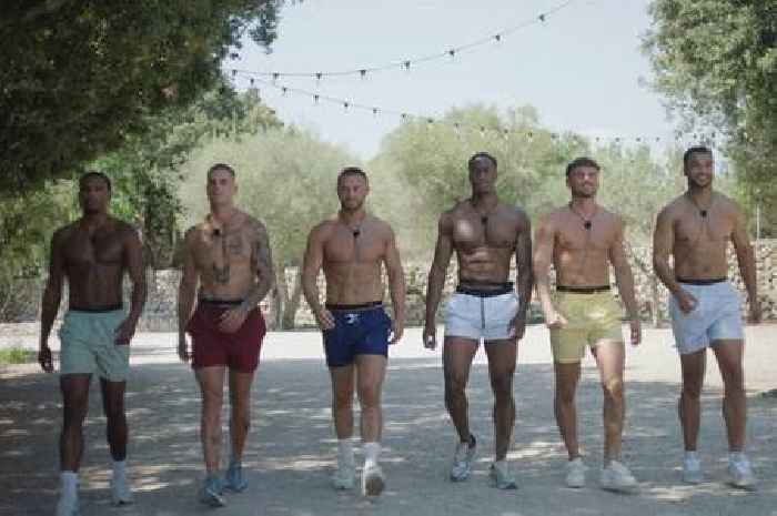 ITV Love Island girls feud rumbles on six new boys arrive in villa