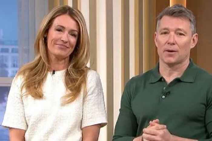 ITV This Morning host pleads 'oh don't' as star walks off set midway through segment