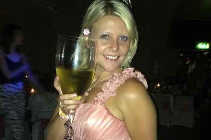 'I took up habit to avoid drinking too much and it cost me my teeth'