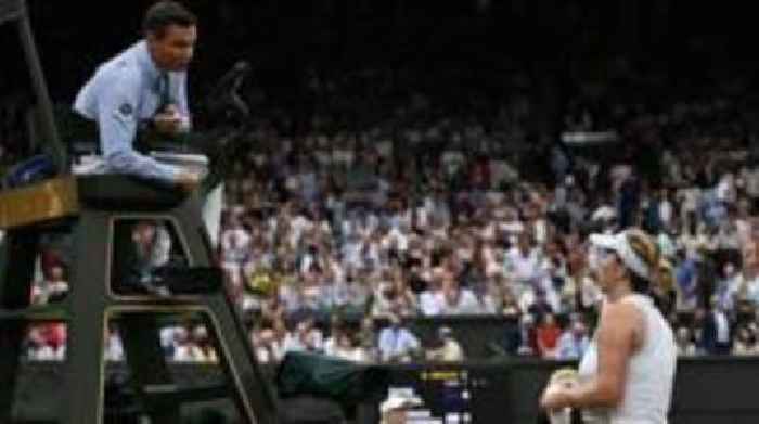 Umpire has 'rest day' after line-call controversy