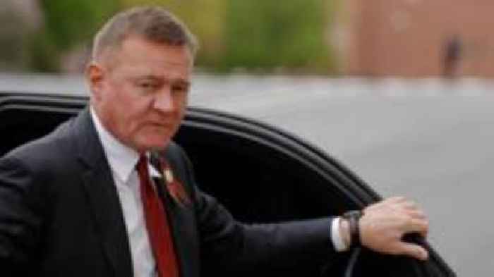 Russian minister's death serves as warning to political elite