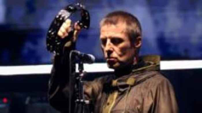 Oasis fans miss gig after fake ticket sales