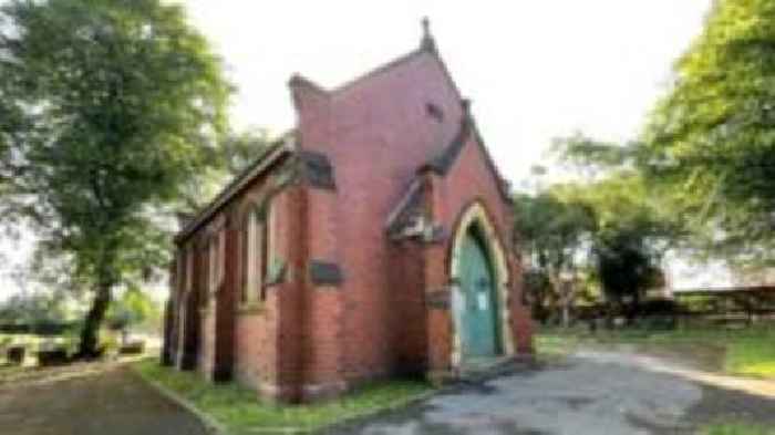 Cemetery chapel demolition put on hold