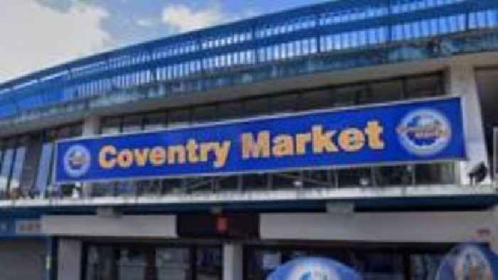 Market traders complain hoardings hit trade