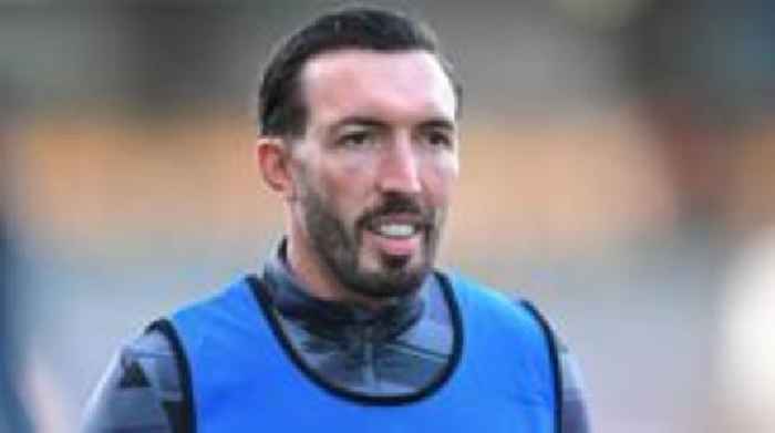 Ex-Torquay and Exeter striker Bowman banned over bets
