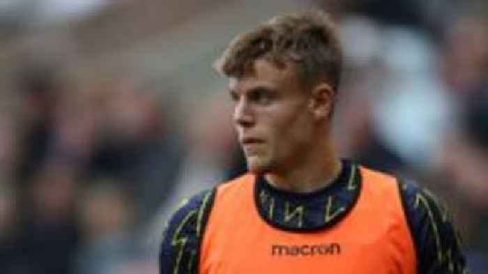 Colchester sign Goodwin and agree new Flanagan deal