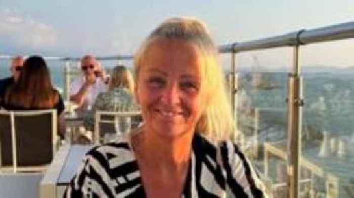 Jury retires to consider verdict in murder trial