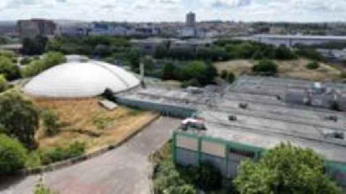 Plans to renovate Oasis leisure centre approved