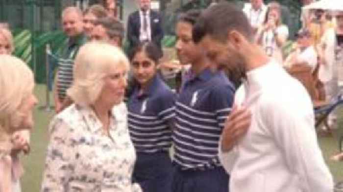 Queen meets tennis legends on Wimbledon visit