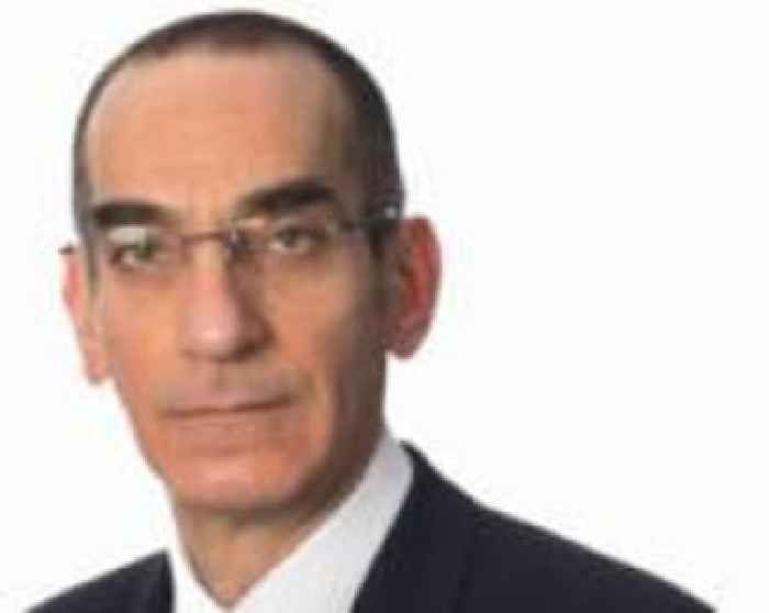 Surgeon banned by private practice is working for NHS