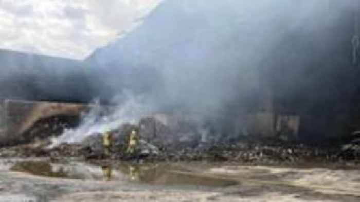 'Keep windows closed' warning near waste site fire
