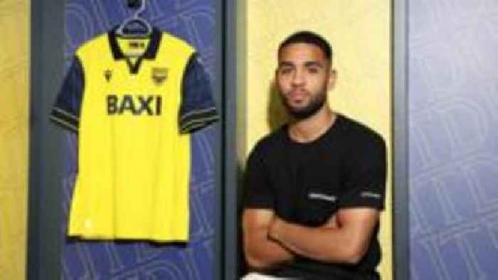 Oxford sign Huddersfield defender Spencer