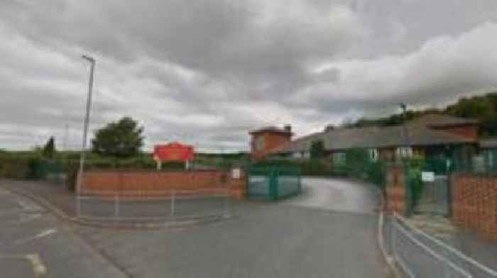 Primary school shut as cracks discovered in walls