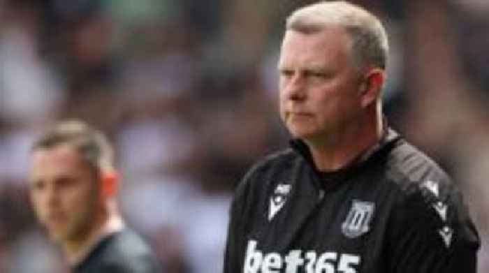 Stoke working 'round the clock' on deals - Robins
