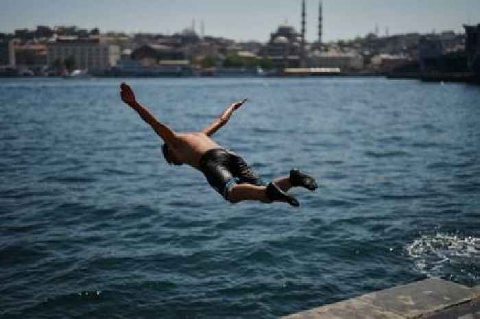 Met Office issues five-day heatwave update with England set to roast in 34C