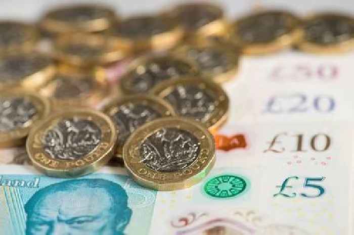 DWP Universal Credit to increase by £725 per person in 'biggest rise since 1980'