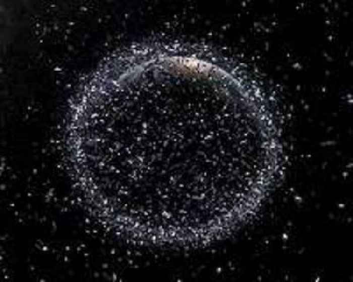 UK opens competitive bid for GBP 75 million orbital cleanup mission