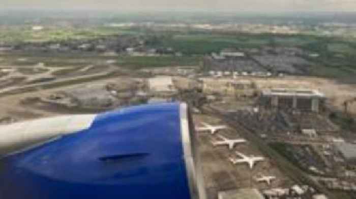Airlines angry at planned rise in Heathrow charges