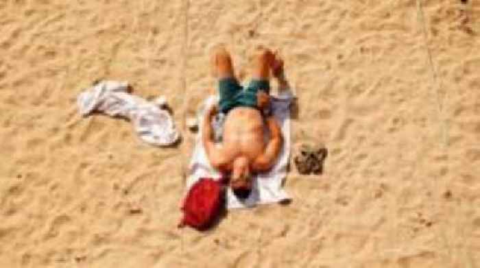 Four-day heat health alert as temperatures soar